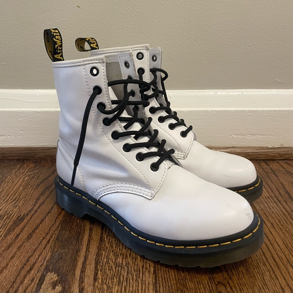 1460 Dr. Martens - white, size 8